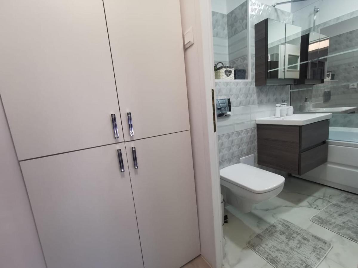 Apartament Regim Hotelier Deva Ngoại thất bức ảnh